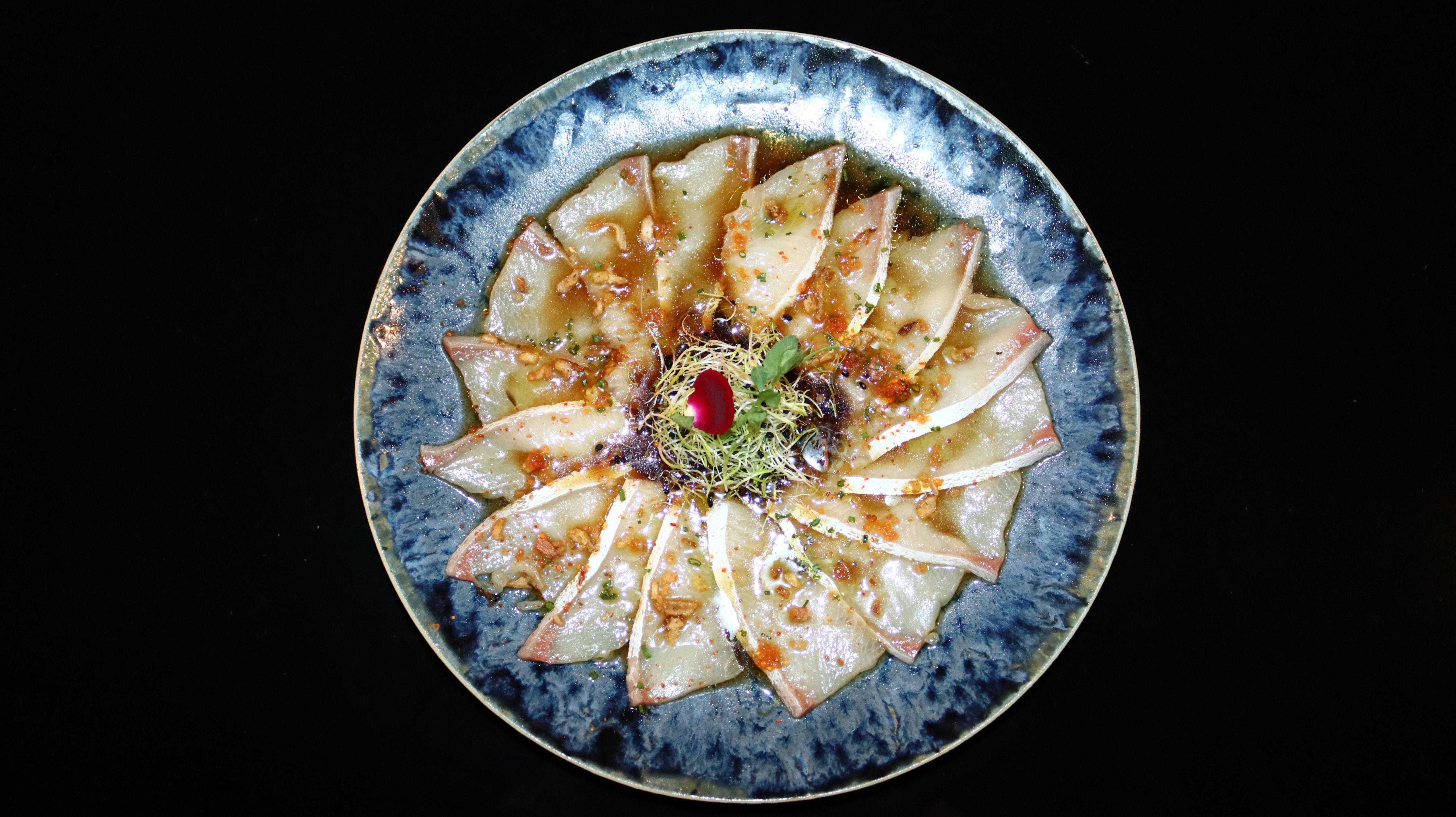 Carpaccio de peixe branco